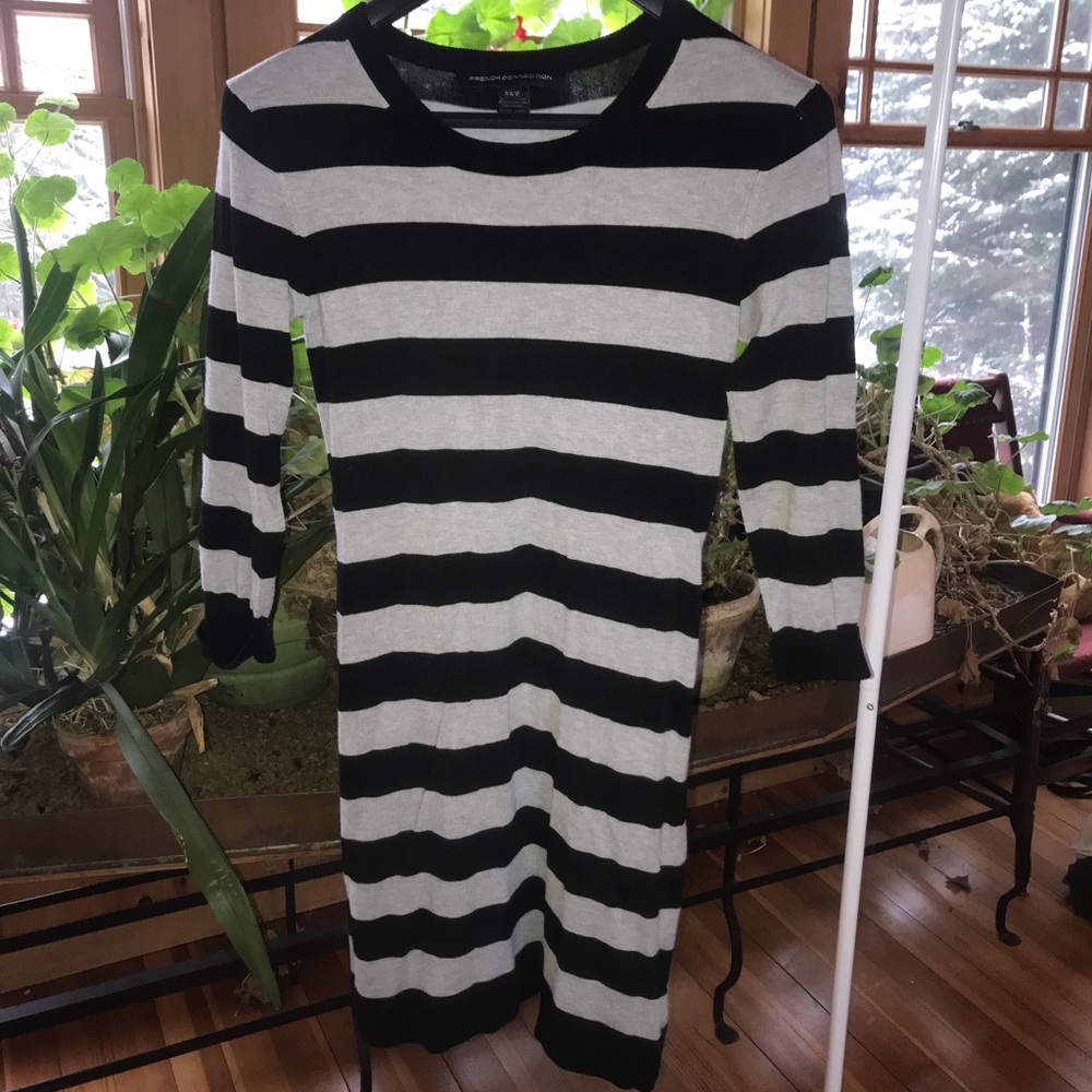 French Connection Black/Grey Sweater Dress Size 6